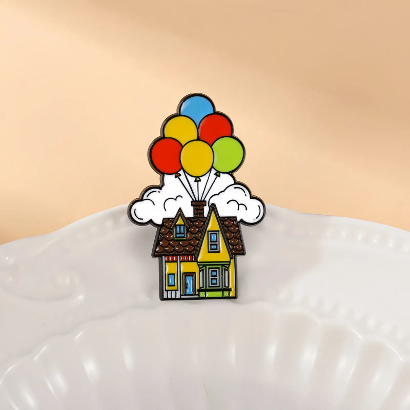 Nuova Spilla Distintiva in Met - Embroidery Bali recensione e prezzo